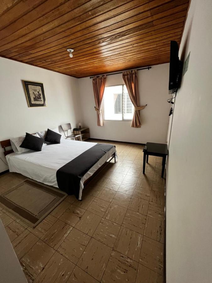 Hotel Alpino Armenia Exterior photo